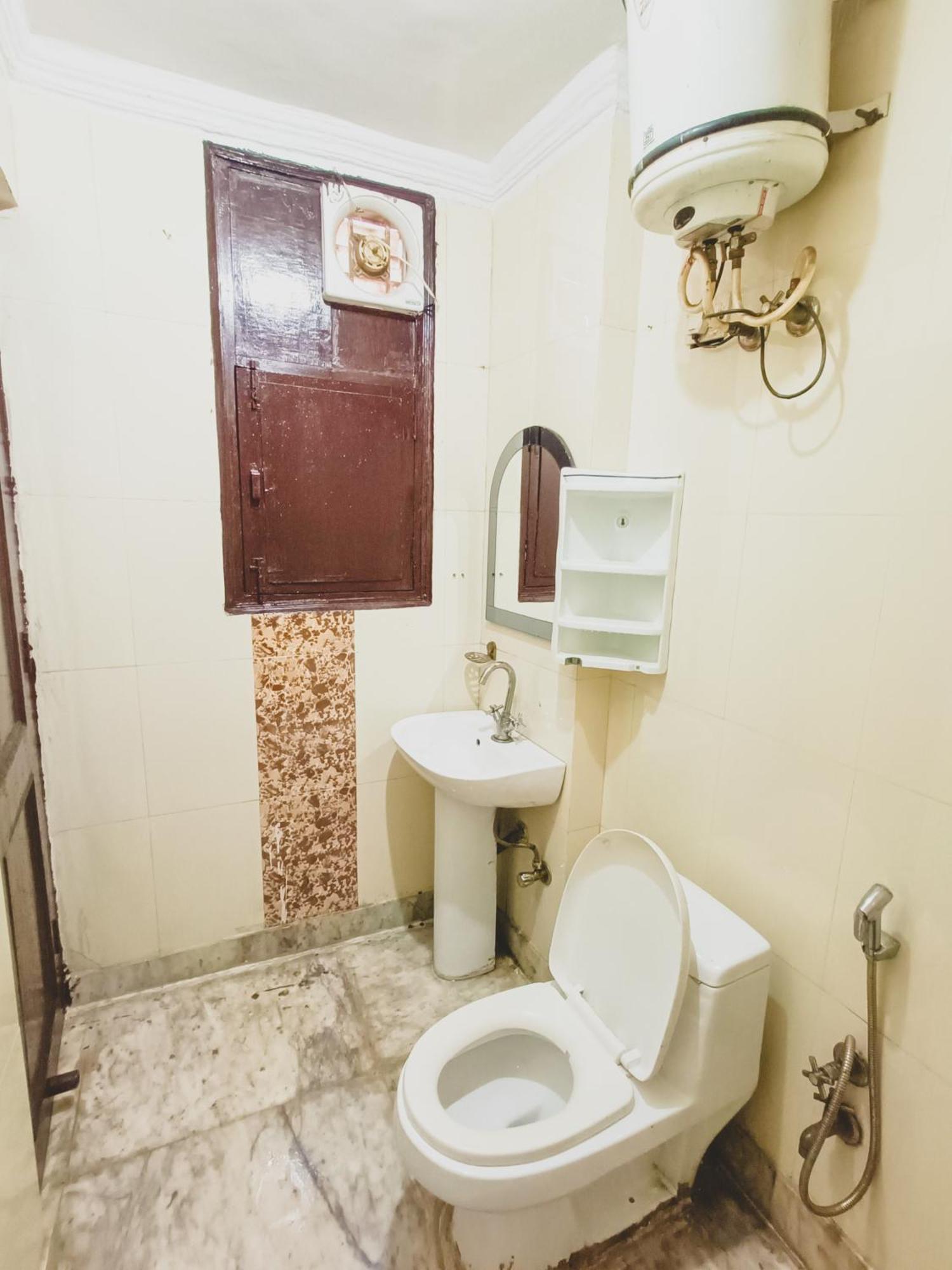 ניו דלהי Hotel Bliss Bourn - Lajpat Nagar מראה חיצוני תמונה